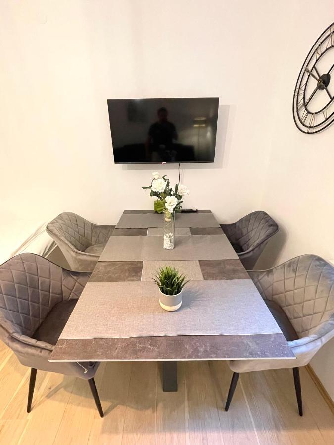 Ein Traum Im Leechwald Naehe Lkh Appartement Graz Buitenkant foto